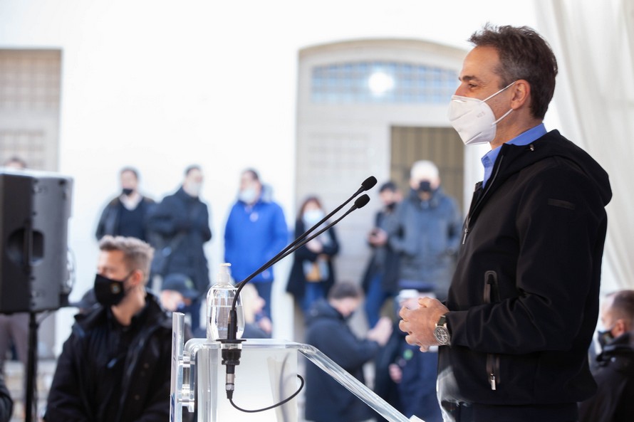 Το έργο παραχώρησης του Αυτοκινητοδρόμου Κεντρικής Ελλάδος - Ε65 αφορά στην κατασκευή του ομώνυμου αυτοκινητόδρομου, από ημικόμβο με τον υφιστάμενο αυτοκινητόδρομο Α.Θ.Ε. έως τον ανισόπεδο κόμβο με Εγνατία Οδό
