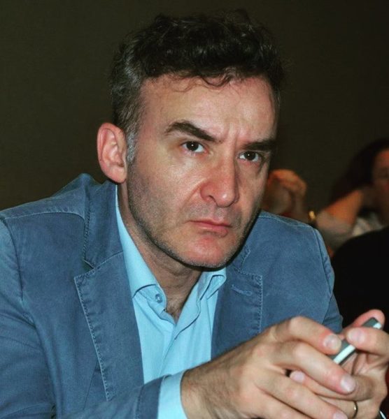 Ορφανός: Οργή, αλλά και ανακούφιση που έσπασε το απόστημα στο θέατρο (video)