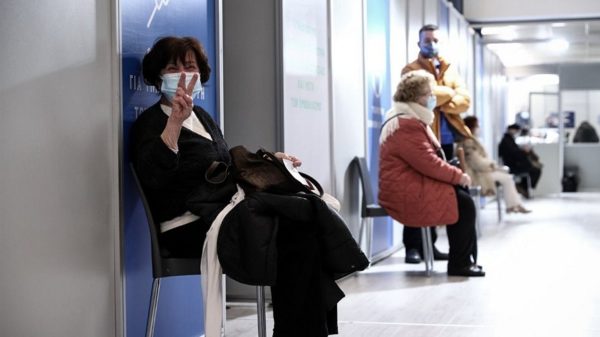 Γερμανικοί «ύμνοι» για τους εμβολιασμούς στην Ελλάδα