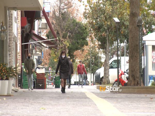 Δεν βοηθά η παράταση των εκπτώσεων τους τζίρους των καταστημάτων δηλώνουν οι έμποροι
