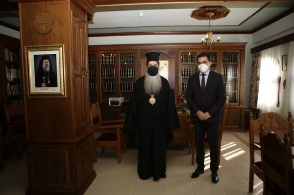 Ο Υπαρχηγός της ΕΛ.ΑΣ. επισκέφθηκε τον Μητροπολίτη Φθιώτιδος Συμεών (φωτο)