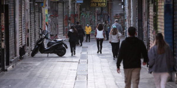 Τι ισχύει από σήμερα σε όλη τη χώρα για τον περιορισμό της διασποράς του Covid-19