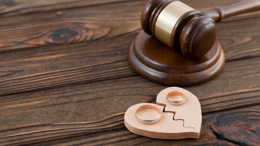 Ηλεκτρονικά διαζύγια προβλέπει το νομοσχέδιο του Υπουργείου