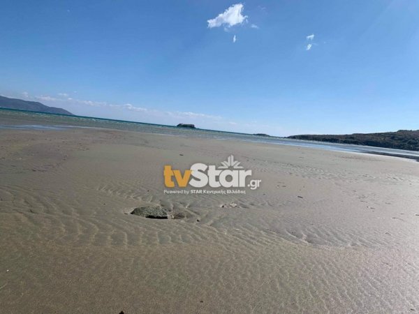 Το φαινόμενο της άμπωτης στην παραλία Λιβαδάκι της Καρύστου(φωτο)