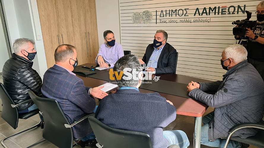 Αντιδράσεις για το βαθύ κόκκινο στον δήμο Λαμιέων