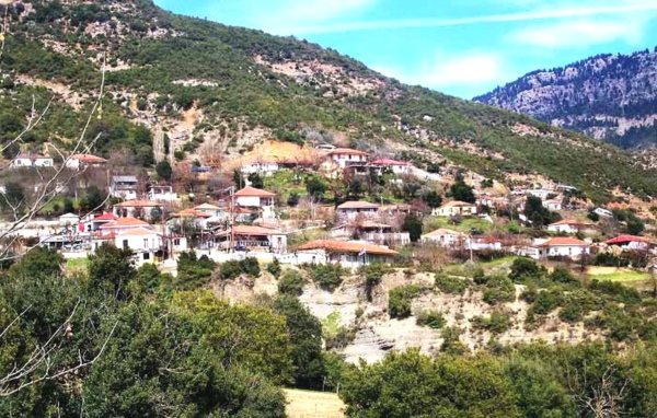 Άγραφα: Διασπορά του κορωνοϊού στο χωριό Δαφνούλα
