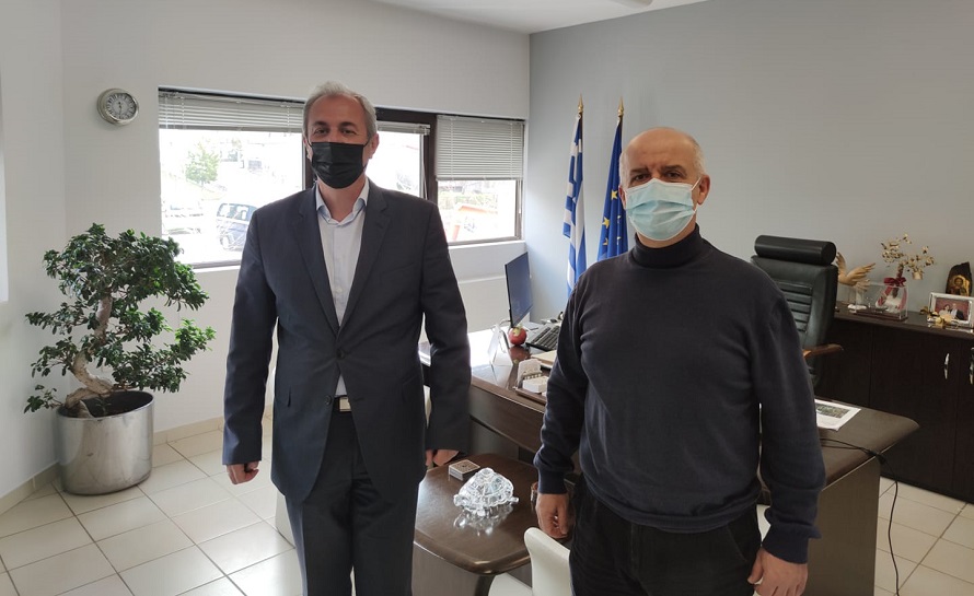Συνάντηση του Δημάρχου Καρπενησίου με τον Δήμαρχο Θέρμου