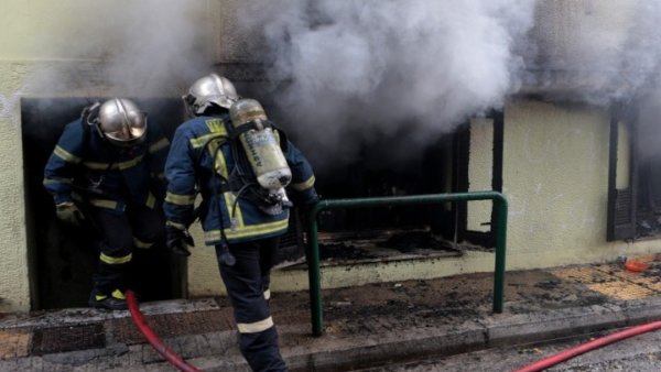 Τρεις νεκροί από πυρκαγιά σε εγκαταλειμμένο κτίριο στη Θεσσαλονίκη