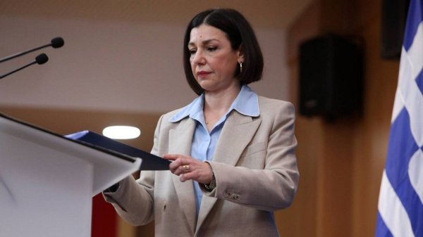 Πελώνη: Θλιβερές και διχαστικές εικόνες στη Ν. Σμύρνη