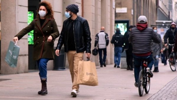 Η Ιταλία βάζει τέλος στην καραντίνα για τους ευρωπαίους τουρίστες