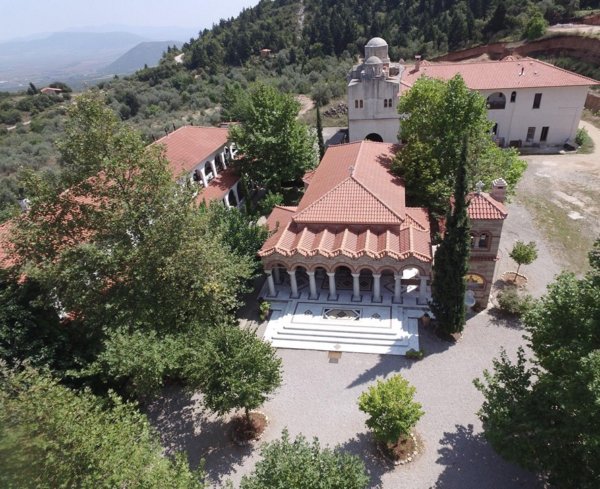 Συναγερμός στη Φθιώτιδα: Κρούσματα κορονοϊού σε Μοναστήρι – Νεκρός 62χρονος μοναχός