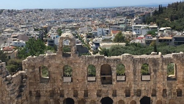 Αφιέρωμα στην Αθήνα από μεγάλο γαλλικό περιοδικό