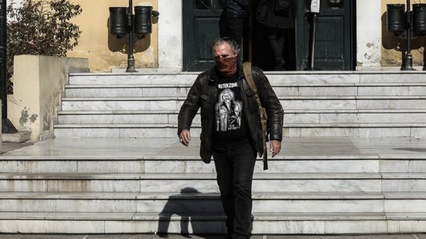 Πέντε νέες καταγγελίες σε βάρος ηθοποιών – Στον εισαγγελέα ο Πασχάλης Τσαρούχας