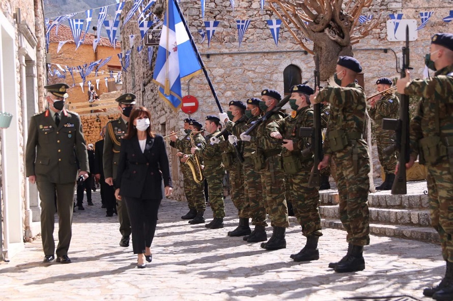 Την Αρεόπολη επισκέφθηκε η Πρόεδρος της Δημοκρατίας Κατερίνα Σακελλαροπούλου