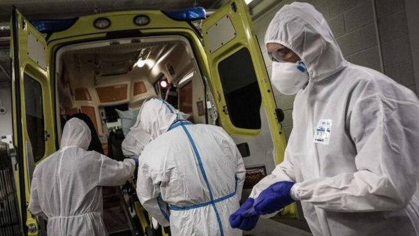 Πανελλαδικό σοκ με 3.465 νέα κρούσματα. 152 στην Στερεά. Που χτυπά καμπάνα αγωνίας