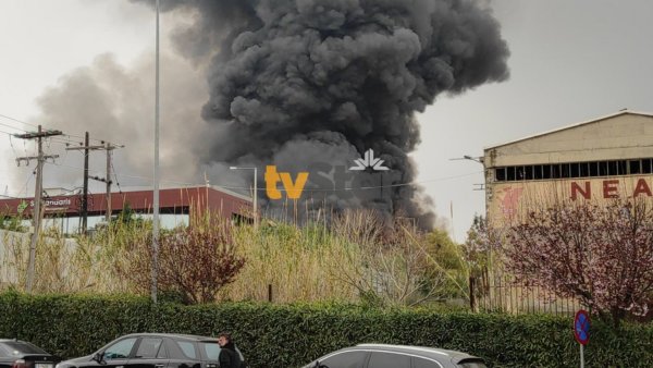 Σχηματάρι: Με εγκαύματα ο ιδιοκτήτης.Έκκληση οι πολίτες να κλειστούν στα σπίτια τους