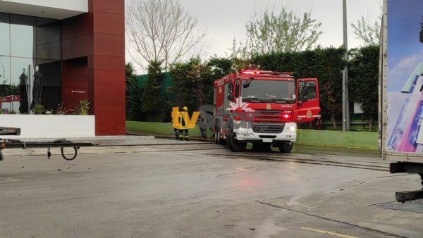 Ανησυχία στους κατοίκους Σχηματαρίου από την φωτιά στο εργοστάσιο ανακύκλωσης
