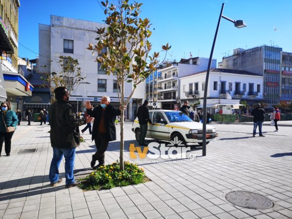 Παρελθόν από την Παρασκευή το lockdown – Καταργούνται νωρίτερα τα sms σε 13033 και 13032