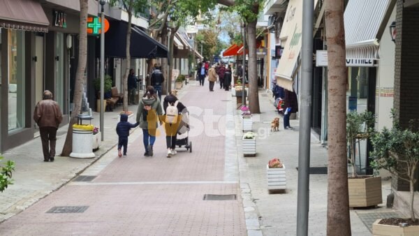 Άρση lockdown: Όλα όσα αλλάζουν την Παρασκευή σε μετακινήσεις και λιανεμπόριο