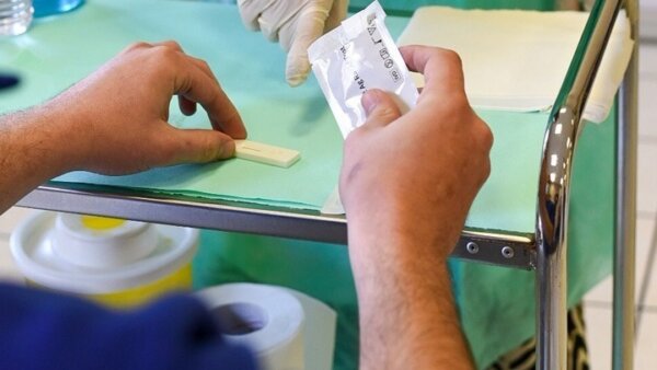 Self test: Ποιοι εργαζόμενοι θα μπορούν να τα παραλάβουν δωρεάν από την ερχόμενη Δευτέρα