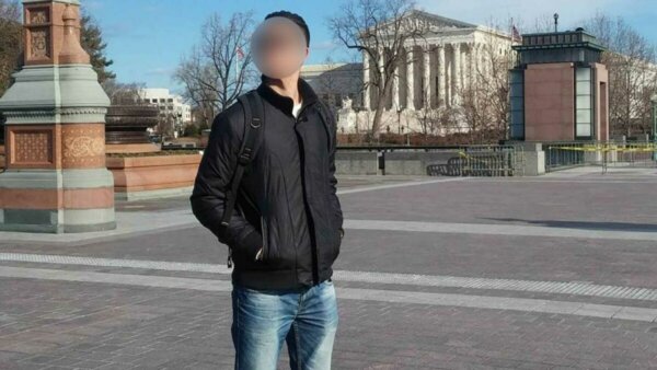 Από τον Αύγουστο τρομοκρατούσε γυναίκες ο 22χρονος – Αμίλητος στη ΓΑΔΑ