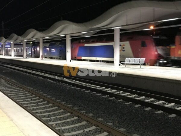 318 επιβάτες αμαξοστοιχίας έκαναν Χριστούγεννα στο Λιανοκλάδι – Περισσότερες από 2 ώρες αναμονής