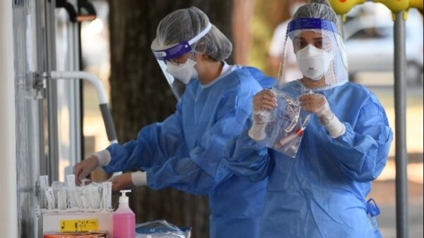 Κορονοϊός-Λαμία: Επιμένουν σε διψήφιο αριθμό τα θετικά rapid test. Εμβολιασμένοι η πλειοψηφία των κρουσμάτων