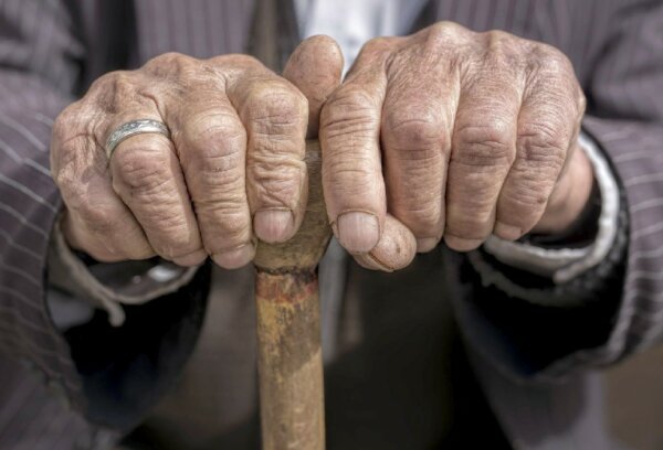 Μαϊμού λογιστής εξαπάτησε ηλικιωμένο στη Λαμία. Ταυτοποιήθηκε από την αστυνομία ένας από τη σπείρα.