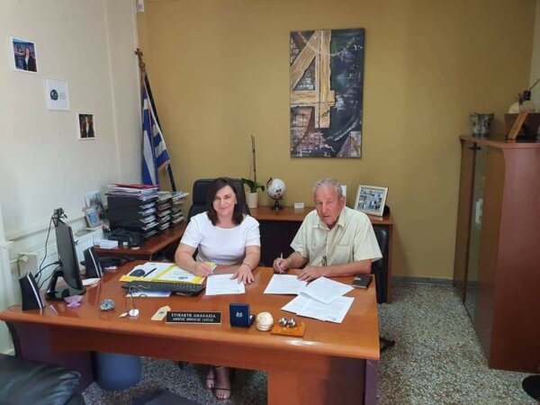 Δήμος Αμφίκλειας – Ελάτειας: Υπογραφή σύμβασης για εργασίες στο δίκτυο Ύδρευσης Αμφίκλειας