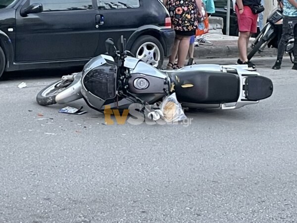 Λαμία: Σύγκρουση δίκυκλων στην οδό Υψηλάντου