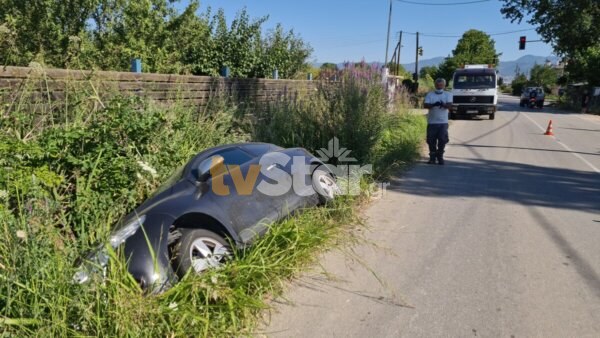 Λαμία: Οδηγός έχασε τον έλεγχο και κατέληξε σε σούδα (φωτο & video)