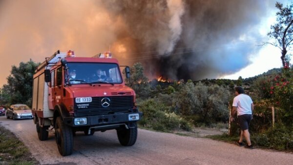 Τρεις φωτιές σε λίγη ώρα στη Φθιώτιδα. Κινητοποίηση από την Π.Υ.