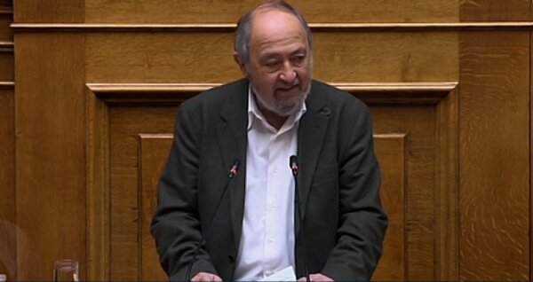 Γ. Μαρίνος: Απαράδεκτες οι συνθήκες στέγασης του Πυροσβεστικού Κλιμακίου Αλιβερίου