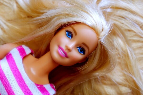 H Barbie γίνεται 65 ετών