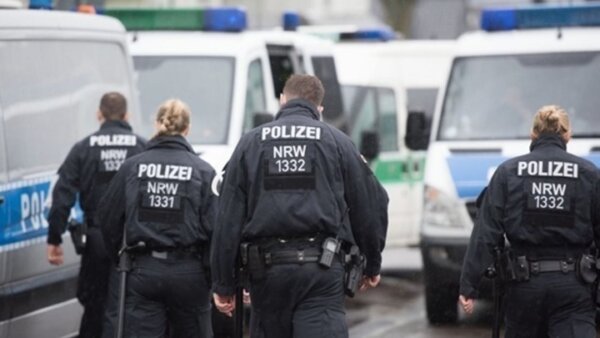 Συνελήφθησαν από τη γερμανική αστυνομία δύο Γερμανορώσοι με την κατηγορία της κατασκοπείας για λογαριασμό της Ρωσίας