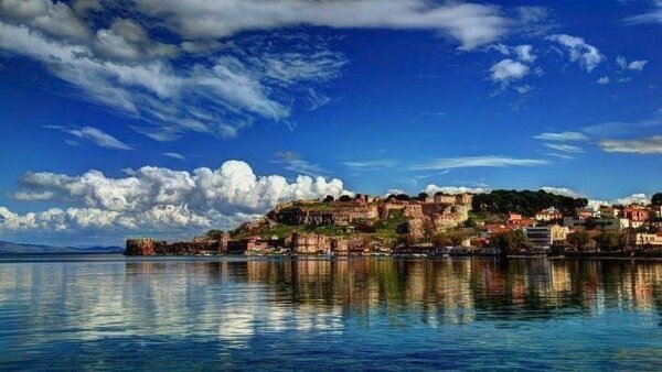 Σε πέντε ακόμη νησιά του Αιγαίου επεκτείνεται η βίζα express για Τούρκους τουρίστες