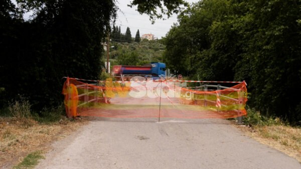 Κλειστή η γέφυρα της Αγίου Αθανασίου στη Λιβαδειά (video-photo)