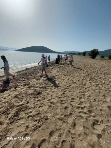 Δράση για την Παγκόσμια Ημέρα Περιβάλλοντος από τον Δήμο Λοκρών σε συνεργασία με το 1ο Δημοτικό Σχολείο Αταλάντης και το Λιμενικό Τμήμα Σκάλας Αταλάντης(ΦΩΤΟ)