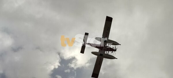 Δεν σταμάτησαν τα εναέρια μέσα στη φωτιά του δήμου Κύμης Αλιβερίου. (video)