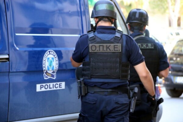 Συνελήφθησαν οι τρεις αστυνομικοί που κατεδίωκαν αυτοκίνητο στο κέντρο της Χαλκίδας