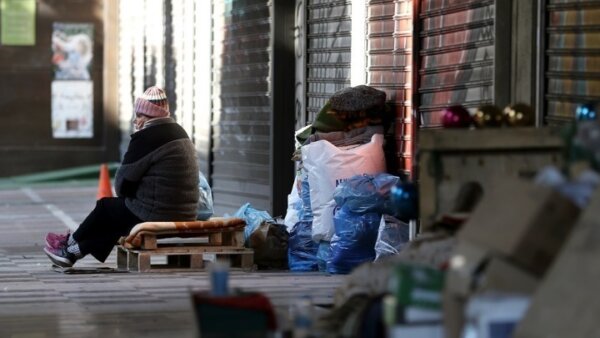 Ολλανδία: Περισσότερα από 34.000 ευρώ συγκεντρώθηκαν για έναν «τίμιο» άστεγο