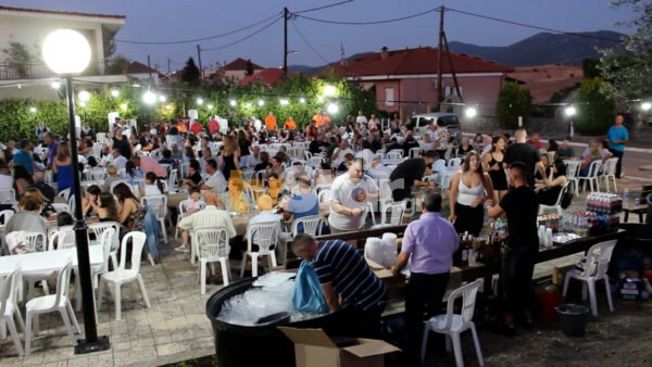 Καλαπόδι: Το χωριό του Δήμου Λοκρών που αντιστέκεται. 1ο Φεστιβάλ Παραδοσιακών χορών.(video)