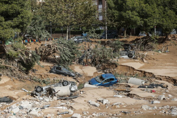 Τουλάχιστον 158 οι νεκροί στην Ισπανία από τις πλημμύρες – «Όλοι ξέρουμε κάποιον που έχει πεθάνει»