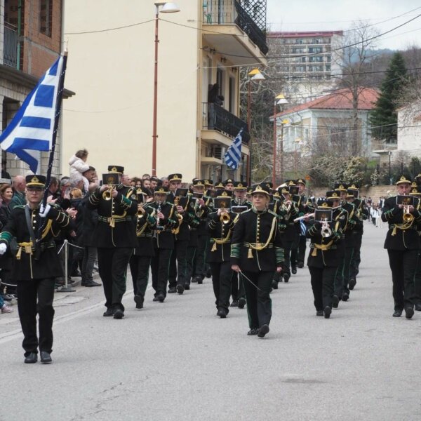 Εγγραφές στο τμήμα κλασικών κρουστών και ντραμς της φιλαρμονικής του Δήμου Καρπενησίου