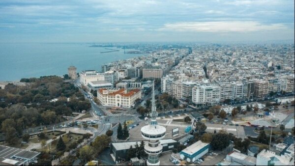 Τριάντα ακίνητα ανακαινίζονται στη Θεσσαλονίκη από το Ταμείο Ανάκαμψης για να διατεθούν σε ευάλωτους