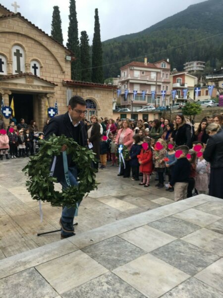 Δήμος Λοκρών: Κατάθεση στεφάνων και μήνυμα του Δημάρχου για την 51η Επέτειο του Πολυτεχνείου