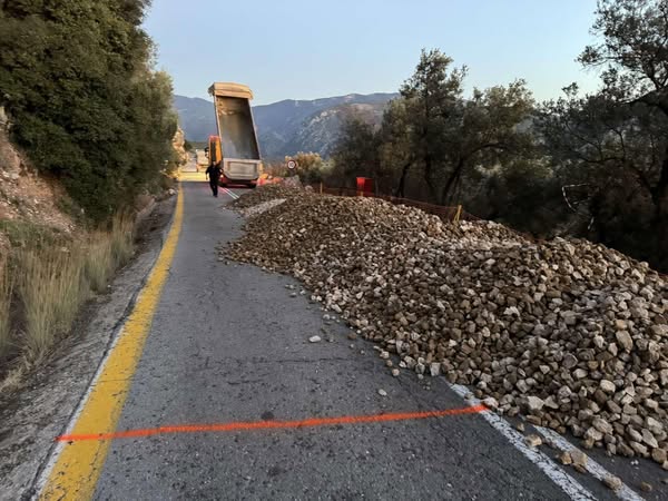 Κλείσιμο δρόμου Δελφών Αράχωβας: Έκκληση των ξενοδόχων στους τουρίστες να επισκέπτονται τους Δελφούς (video)