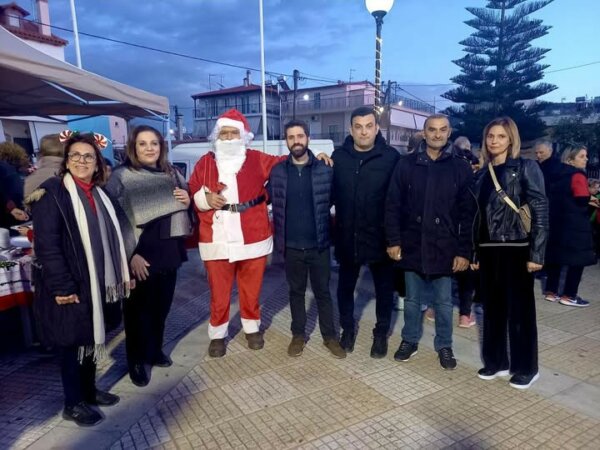 Χριστουγεννιάτικες εκδηλώσεις σε Λιανή Άμμο και Μπαταριά, από τον Δήμο Χαλκιδέων (φωτο)