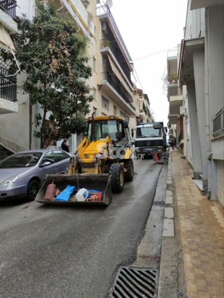 Κλειστή η οδός Μακροπούλου στη Λαμία