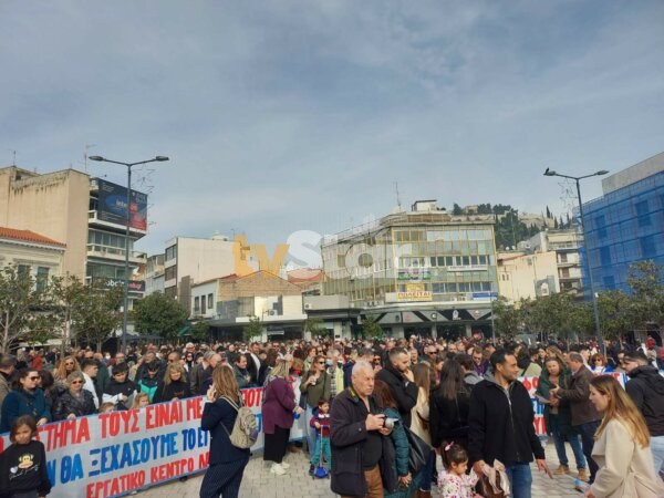 Α. Αντωνίου- επιζών δυστυχήματος Τεμπών: “Η συγκέντρωση δεν χρωματίστηκε- Χθες ήμασταν όλοι μια γροθιά” (video)